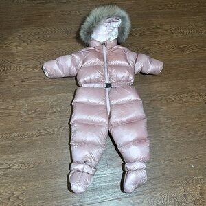 Colmar beautiful baby snowsuit 18m with detachable foot warmers